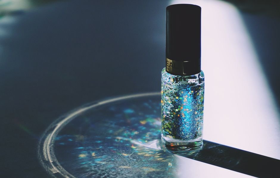 Holographic Stickers